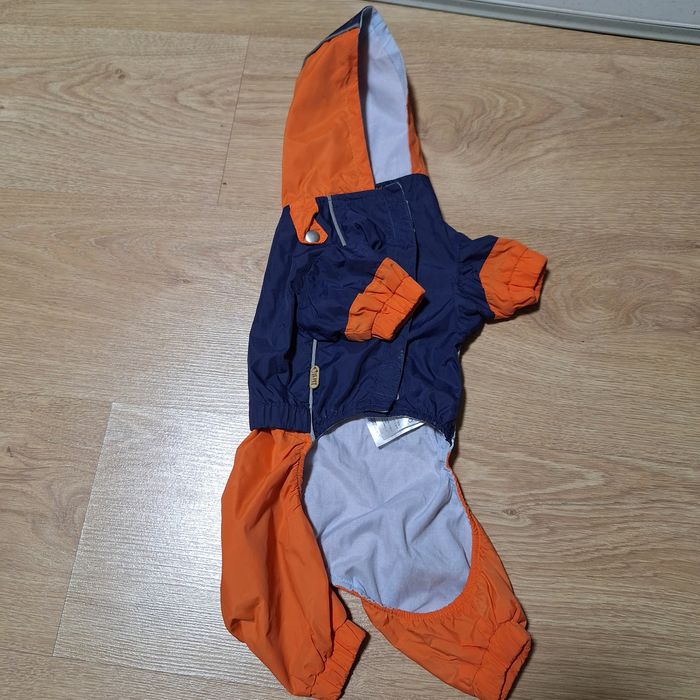 Продам комбинезон для собачки