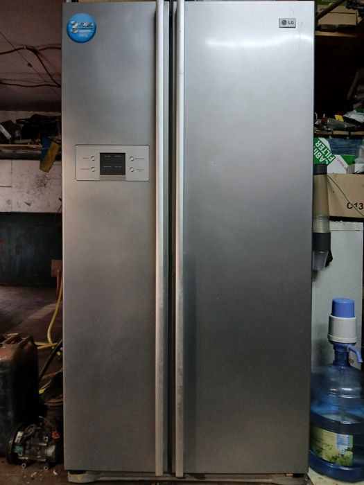 Продам холодильник