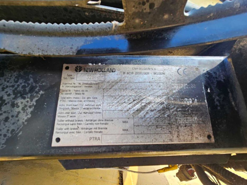 Комбайн зернозбиральний New Holland-CX8090