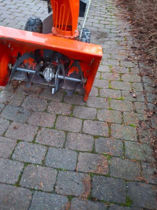 Odśnieżarka Husqvarna ST8-26