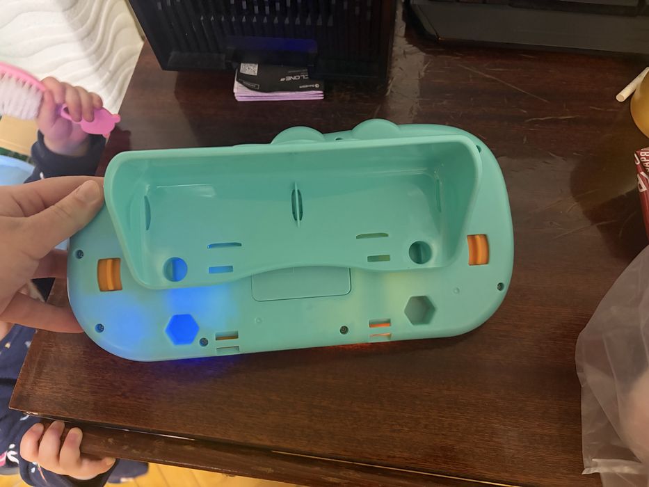 Обміняю дитяче піаніно  на велику шоколадку