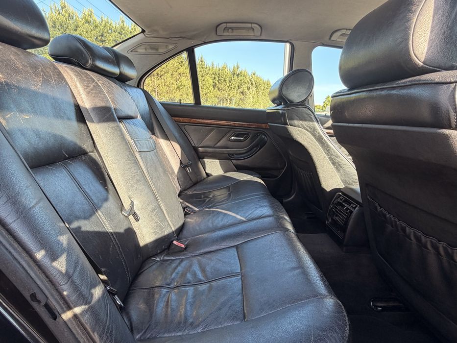 BMW E39 523 i 170 cv