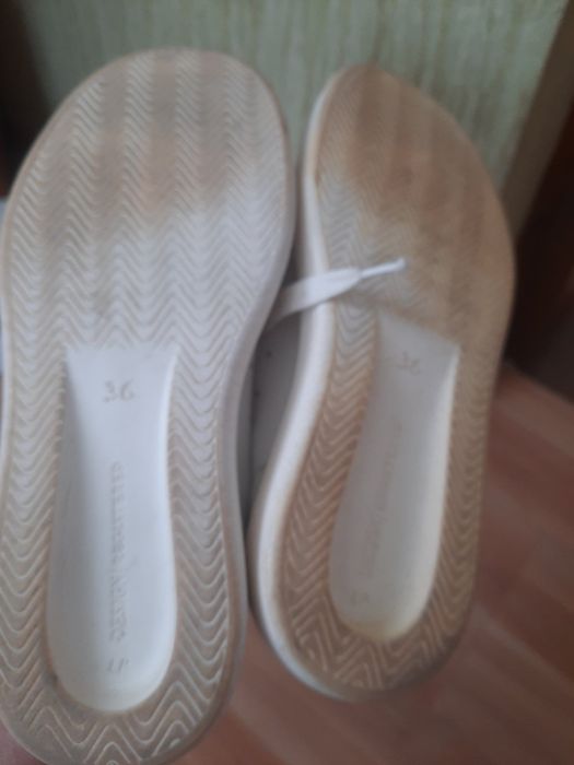 Кросівки жіночі шкіряні Design