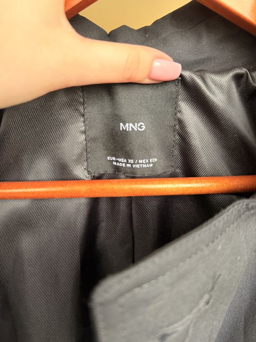 Жіночий Тренч Mango