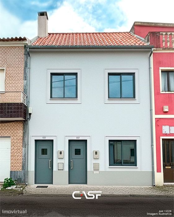 Apartamento T2 + 1 - Fração B - R. Gen. Humb. Delgado - CASF