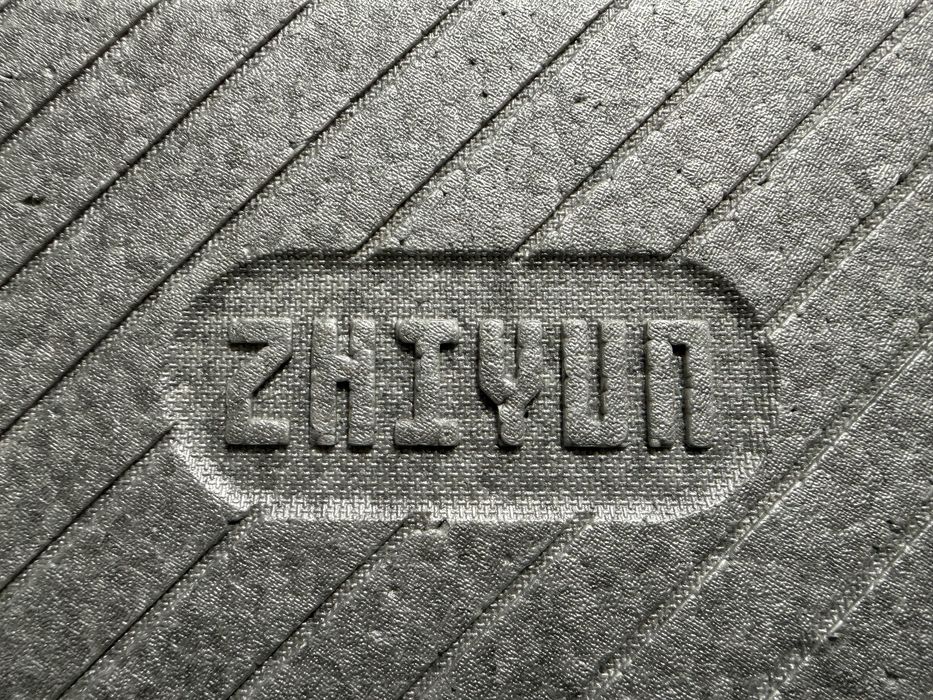 Gimbal Zhiyun em caixa preto