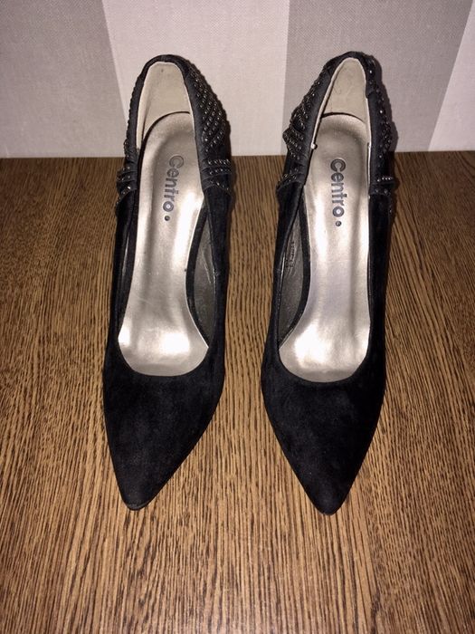 Szpilki czarne centro - r. 35