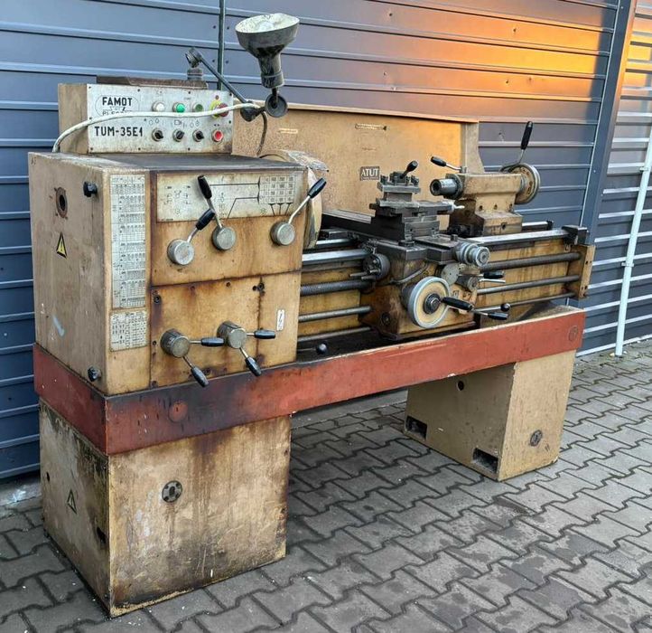 Tokarka TUM 35E1