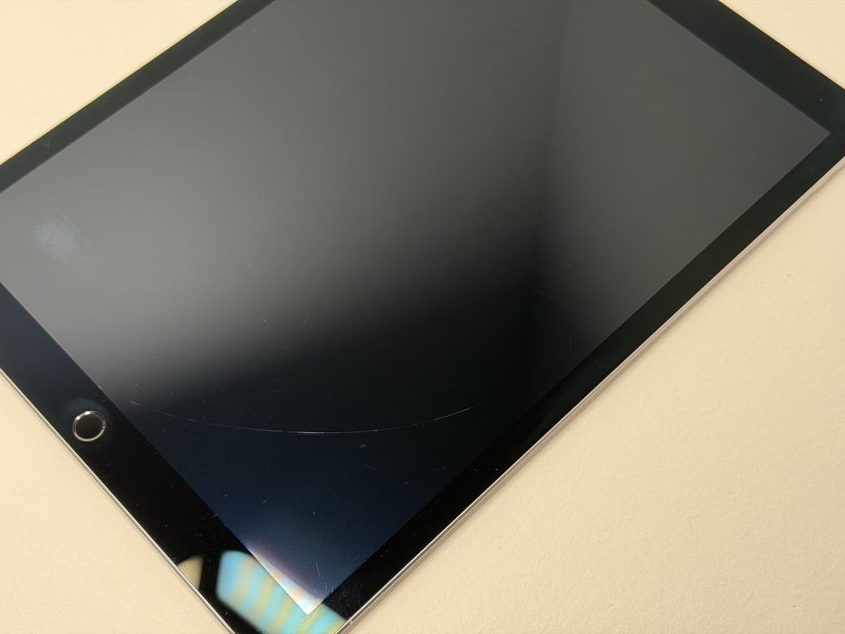 iPad Pro 12.9 1. gen. (A1652)- Cellular (LTE) - wada - faktura VAT 23%