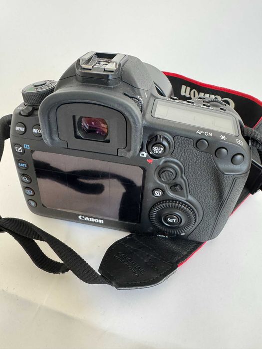 canon eos 5d mark IV