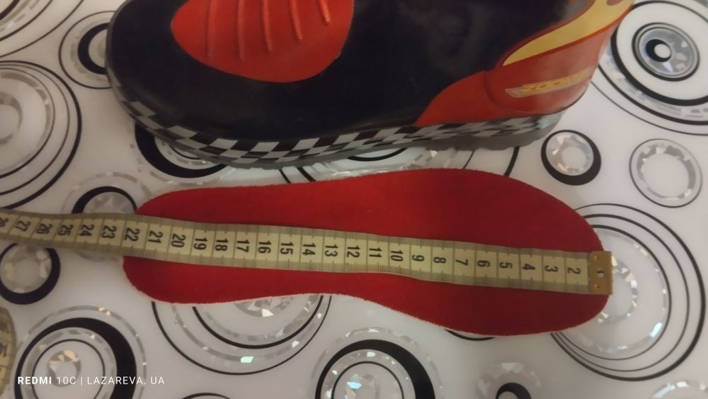 Продам чобітки гумові, фірми  "Кларк", на хлопчика.