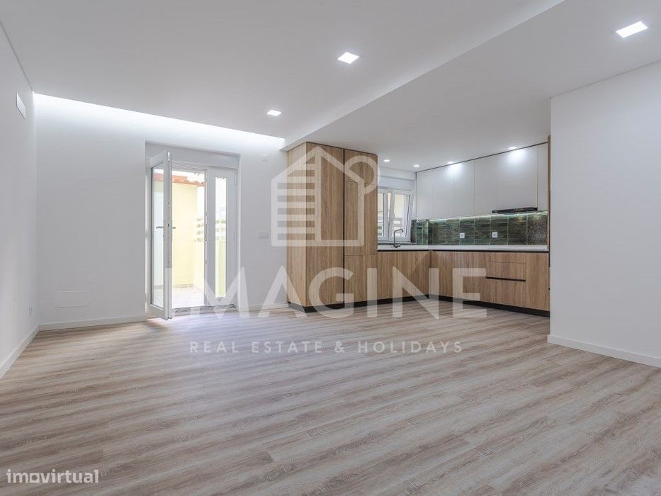 Apartamento T4 com terraço, churrasqueira e arrecadação - Bairro do...