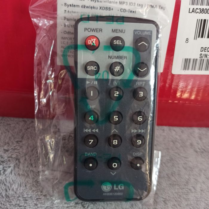 Pilot do radia samochodowego LG