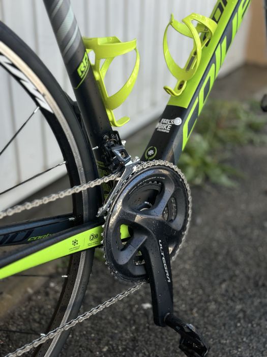 Bicicleta de estrada em Carbono