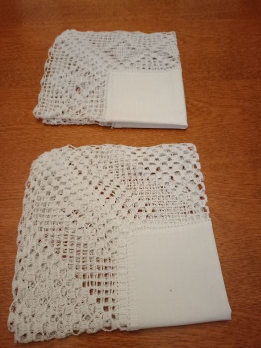 Piękne 2poszetki do brustaszy.