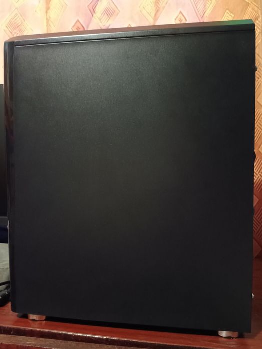 Продам корпус 1STPLAYER R3-3R1 Black с 3 вентиляторами