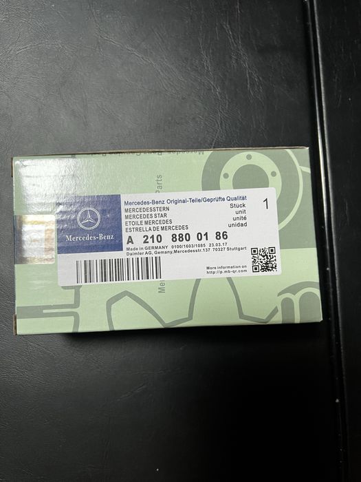 Emblema capot mercedes