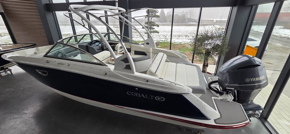 Łódź motorowa Cobalt 25SC 2019 YAMAHA 300 TYLKO 37MTH