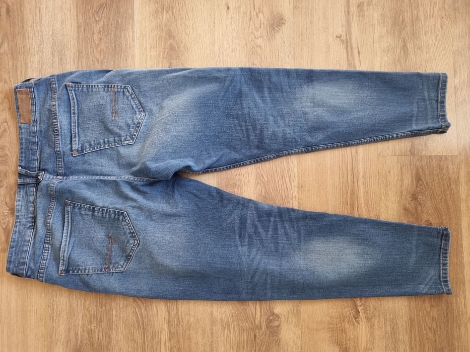Spodnie jeans 34