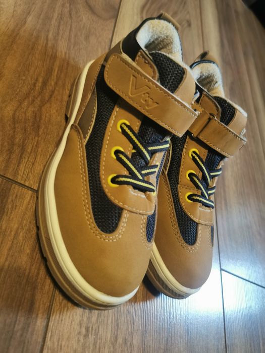 Buty jesienne ocieplane 29 Vty