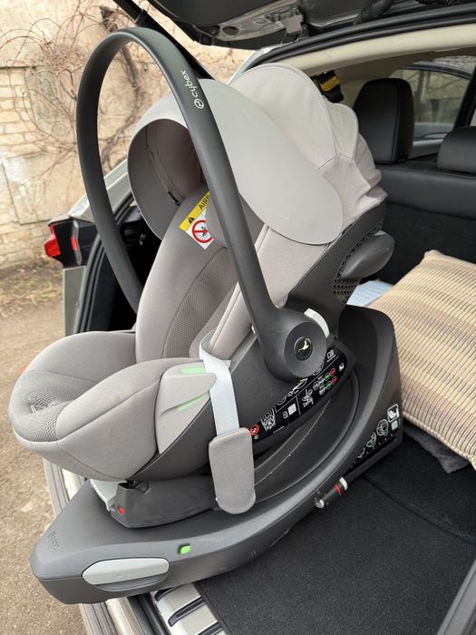 Автокрісло Cybex Cloud T i-Size + кріплення Base T Isofix
