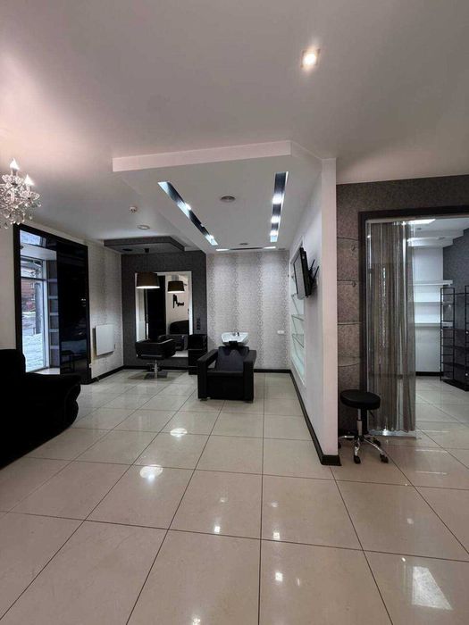 Ідеальне приміщення на оренду. Фасад.