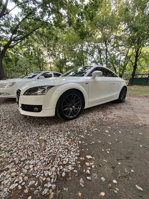 Продаж Audi tt 8j