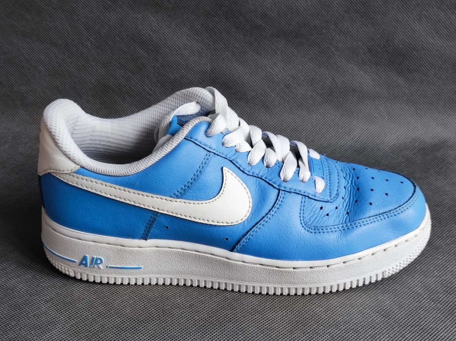 Nike Air Force - Sneakersy. 38,5