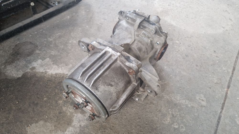 Редуктор заднього моста Мазда 3
