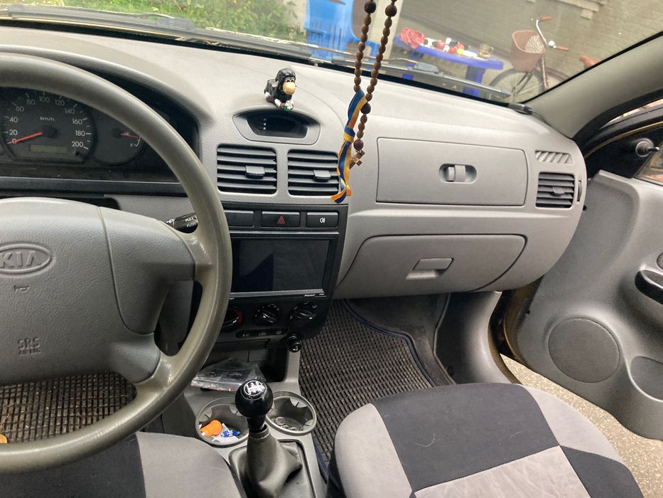 Продам KIA RIA RS в гарному стані 4700