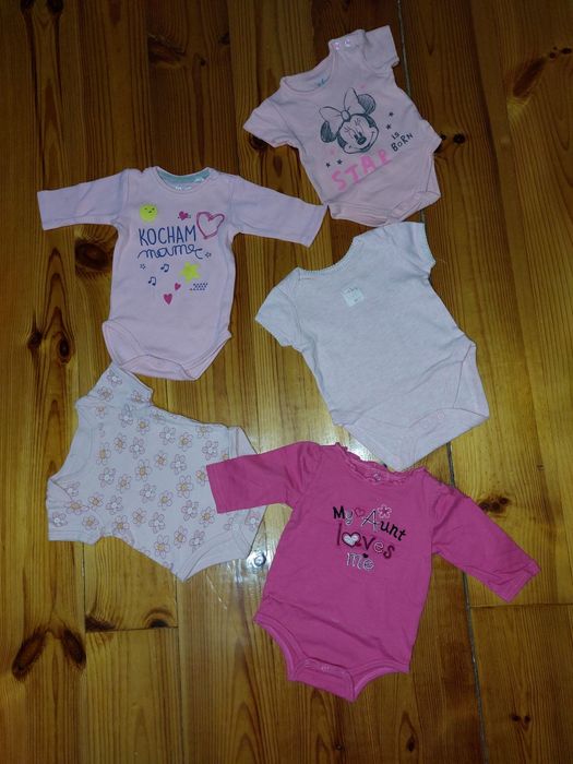 Zestaw ubranek r. 56