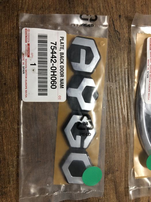 Emblematy Toyota Aygo