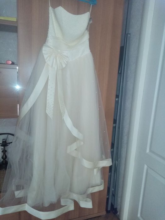 Весільна. Сукня.