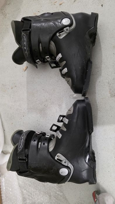 Buty narciarskie 38-39 w bardzo dobrym stanie salomon