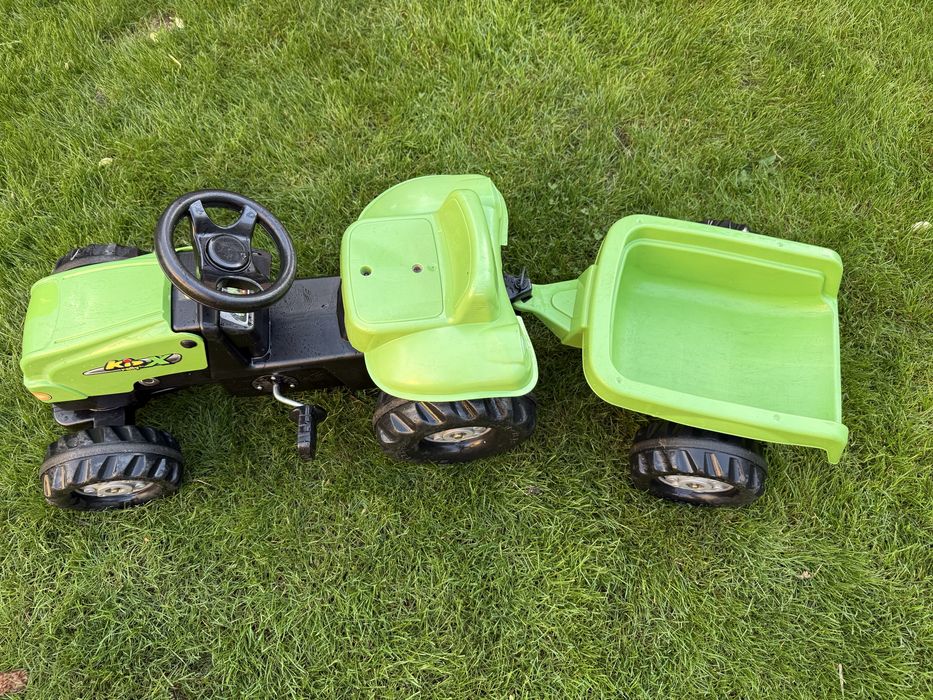 Traktor z przyczepą komplet