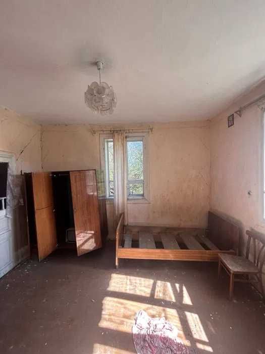 Продаж будинку в гірській місцевості з великою земельною ділянкою