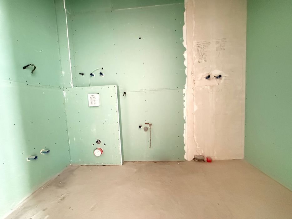 Продаж пентахуса част. ремонтом. З великою терассою. Без комісії