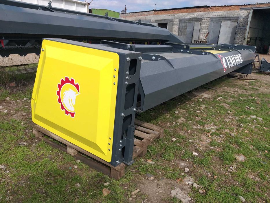 Жатка соняшникова UNICORN від ВИРОБНИКА під комбайн New Holland, Нью-Холланд/ Caterpillar, Катерпіллер / Challenger, Челленджер від 6 до 12 метрів