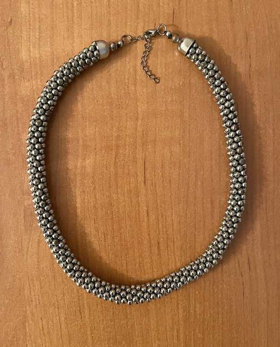 Продаю бусы бисер