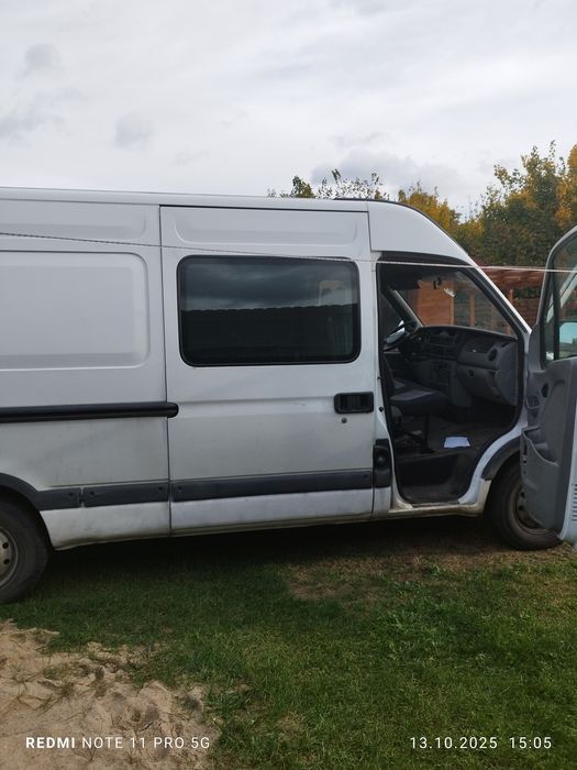 Sprzedam renault master 2,5cdi 120KM