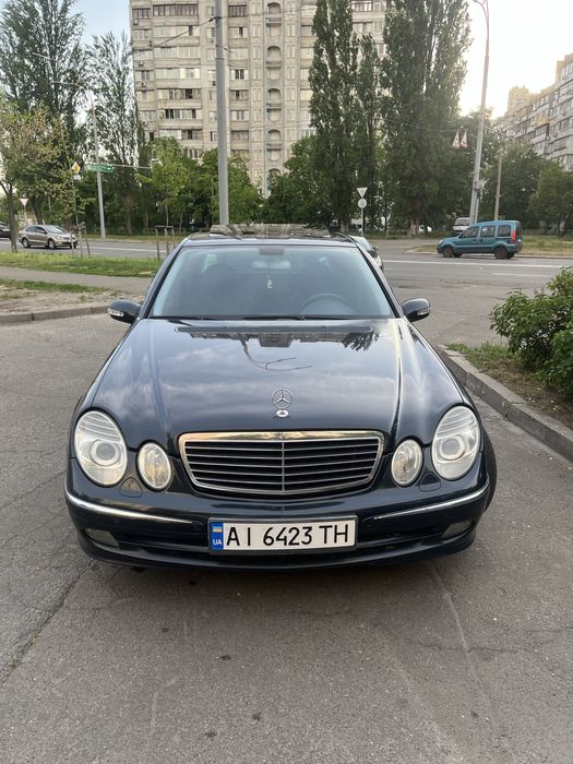 Продам  Мерседес . W211 2003р.в.AVANGARDE.