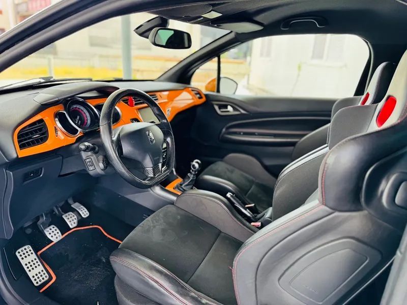 Citroën DS3 1.6 THP Racing