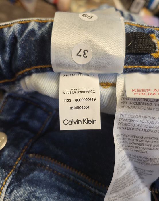 *Nowe z metką* Spodenki Calvin Klein dla chłopca rozm. 6 (116cm)