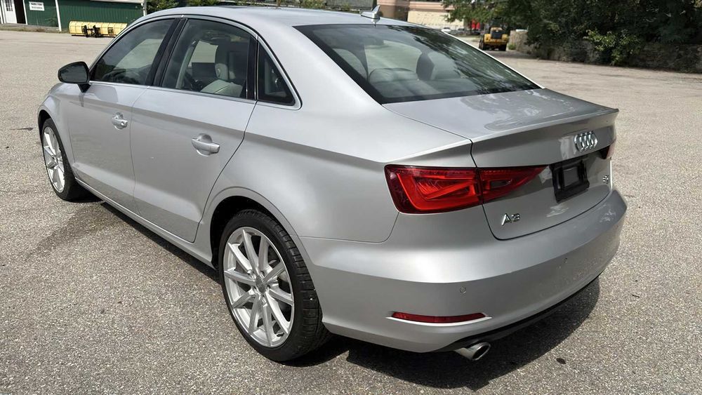 Audi A3      2015