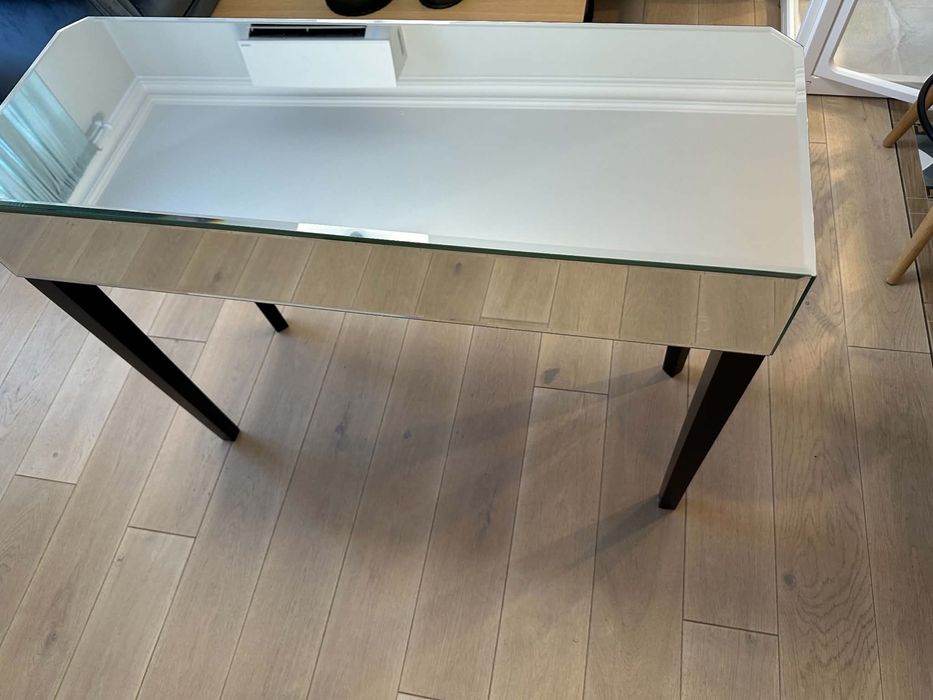 Konsola BoConcept Lustrzana