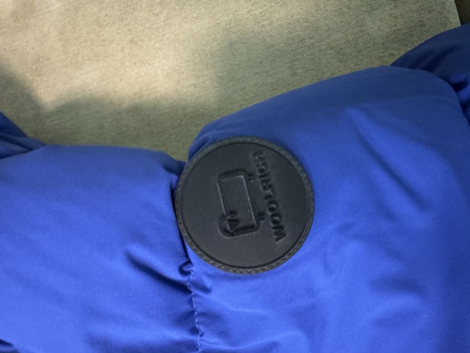 Продаю пуховик Woolrich