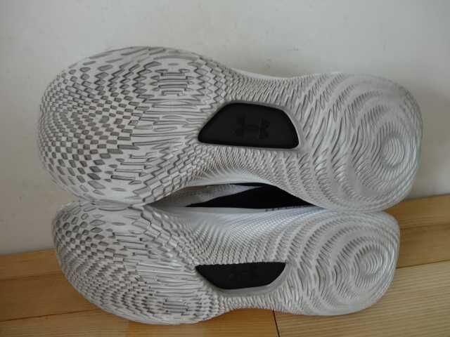 Buty UNDER ARMOUR CURRY 8 roz 43 Do koszykówki Sportowe
