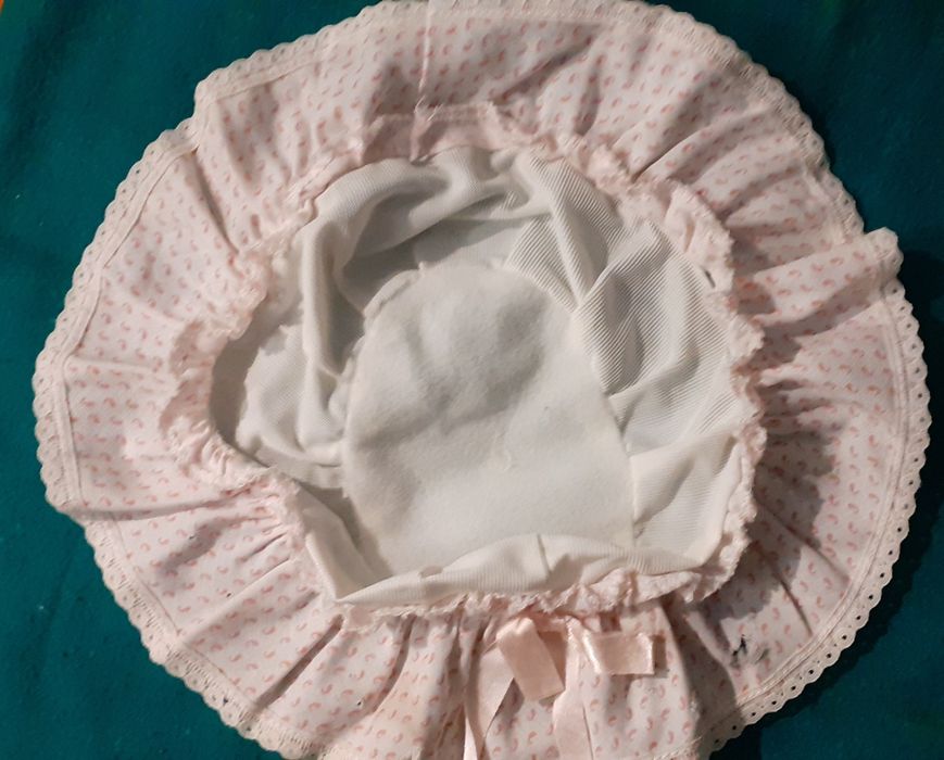 Bonecas e enxoval barriguitas, Famosa