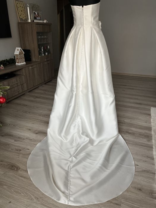 Suknia ślubna, rozmiar 40, klasyka i ponadczasowość