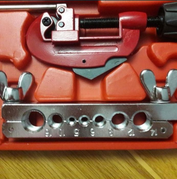 Набор для развальцовки трубок+труборез